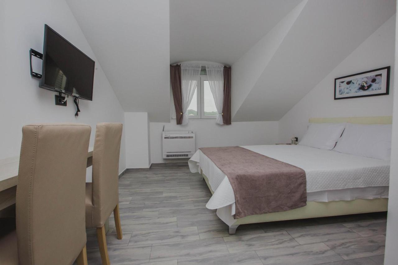 Hotel Dapcevic Cetinje Eksteriør billede