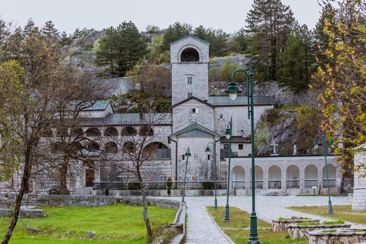 Hotel Dapcevic Cetinje Eksteriør billede