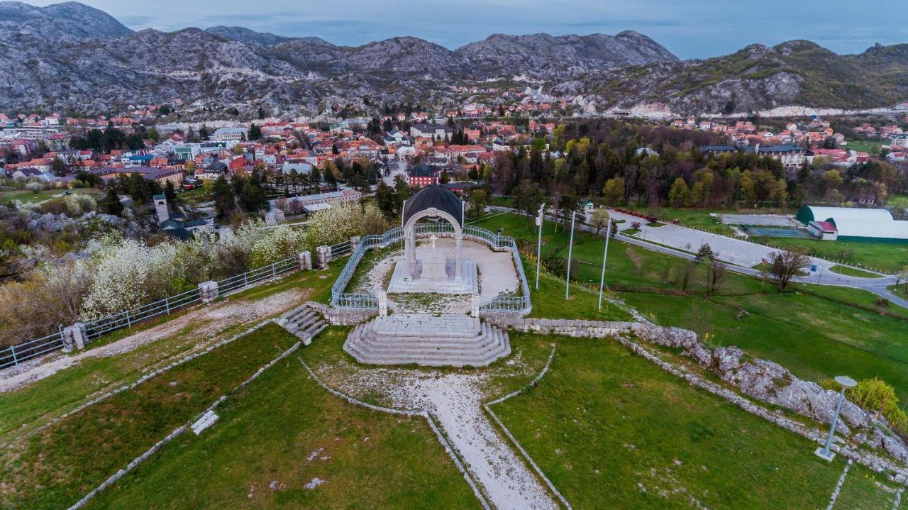 Hotel Dapcevic Cetinje Eksteriør billede