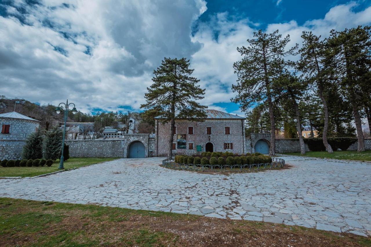 Hotel Dapcevic Cetinje Eksteriør billede